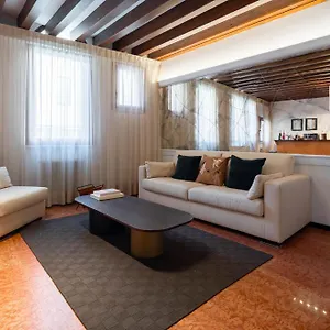 klimt-house-venice.hotelslidodijesolo.com/